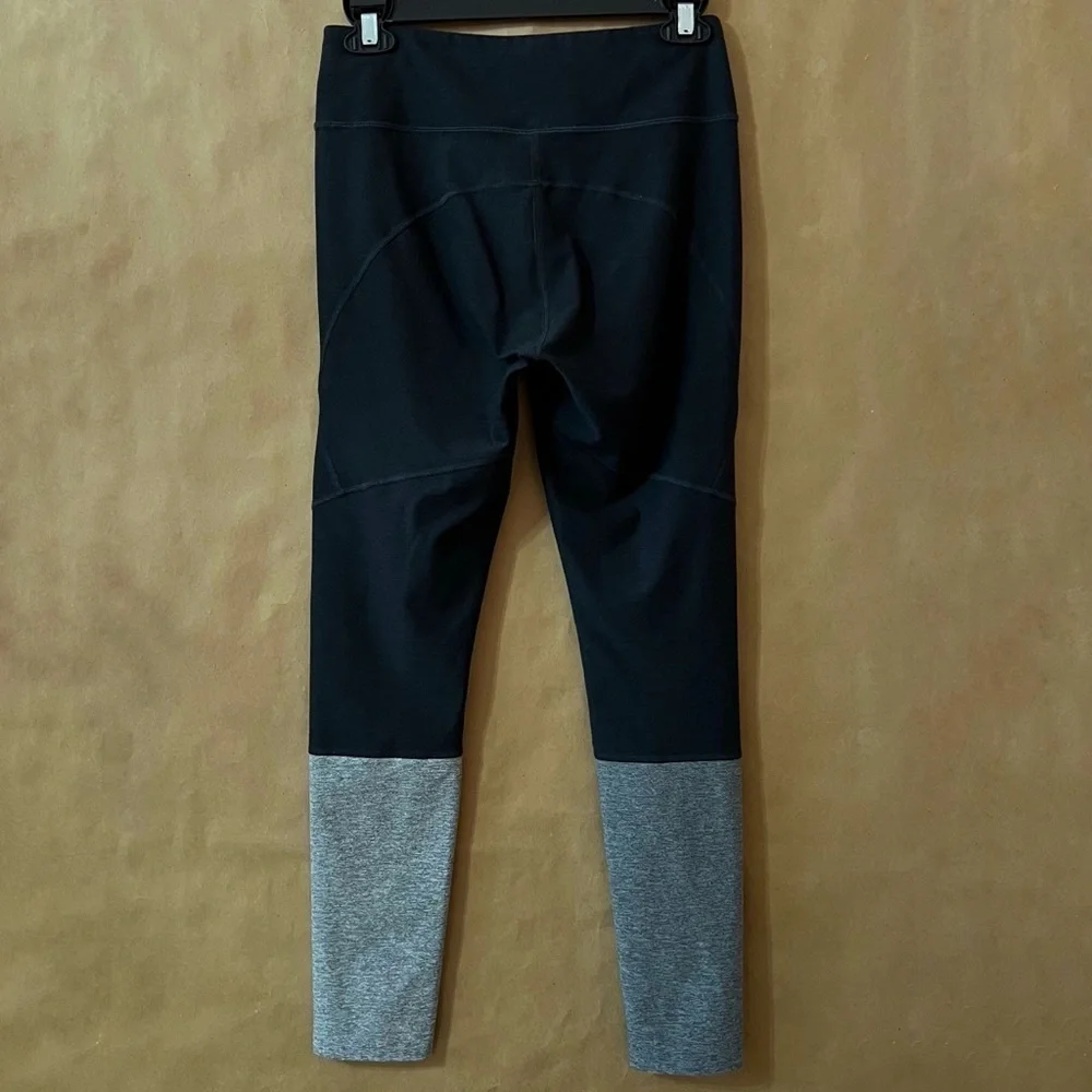 Outdoor Voices | Dipped 7/8 Warmup High Rise Colorblock Leggings Size S